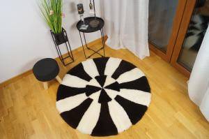 Fåreskind - Runde tæpper - stunning-round-carpets-sheepskin-adam-leather